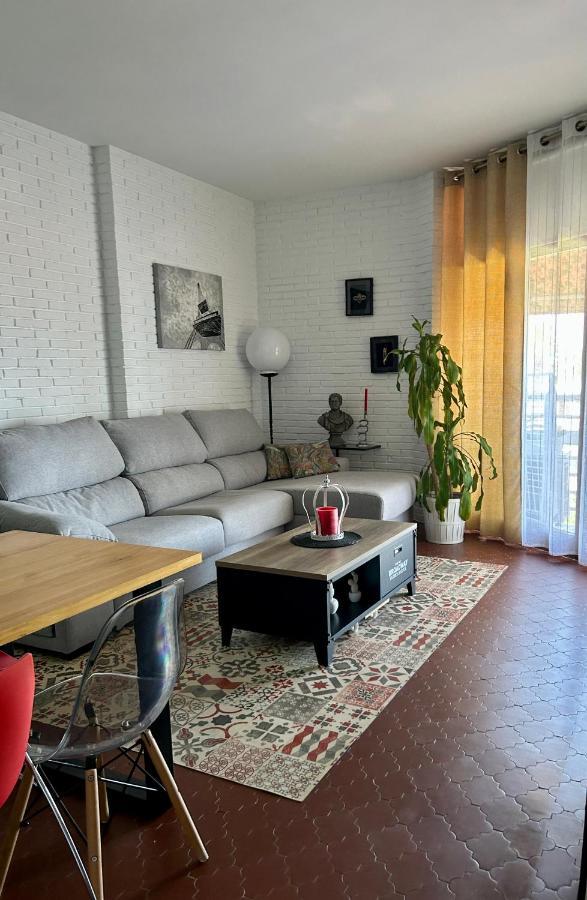 Torre De La Roca Industrial69 Apartment ตอร์เรโมลิโนส ภายนอก รูปภาพ