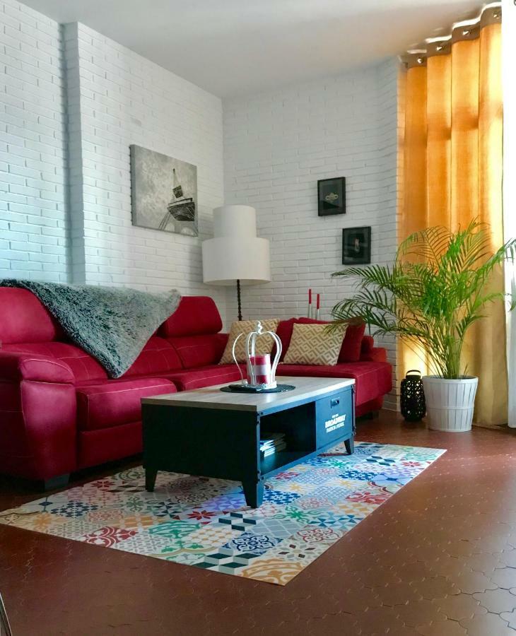 Torre De La Roca Industrial69 Apartment ตอร์เรโมลิโนส ภายนอก รูปภาพ